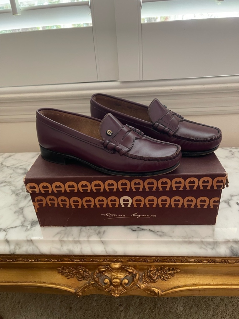 Vintage Women’s Burgundy Leather Penny Loafers Size 5.5 - Picture 2 of 12